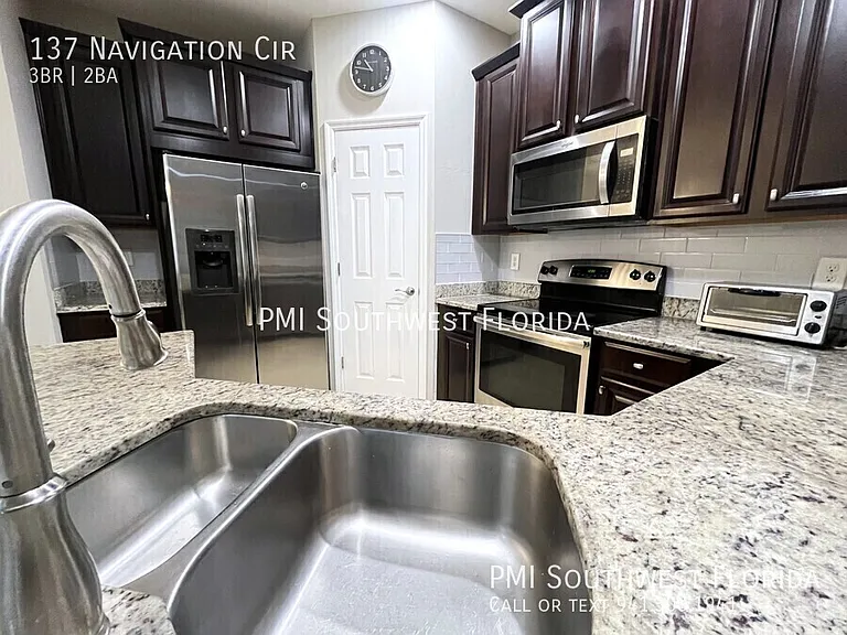 137 Navigation Cir — Photo 9