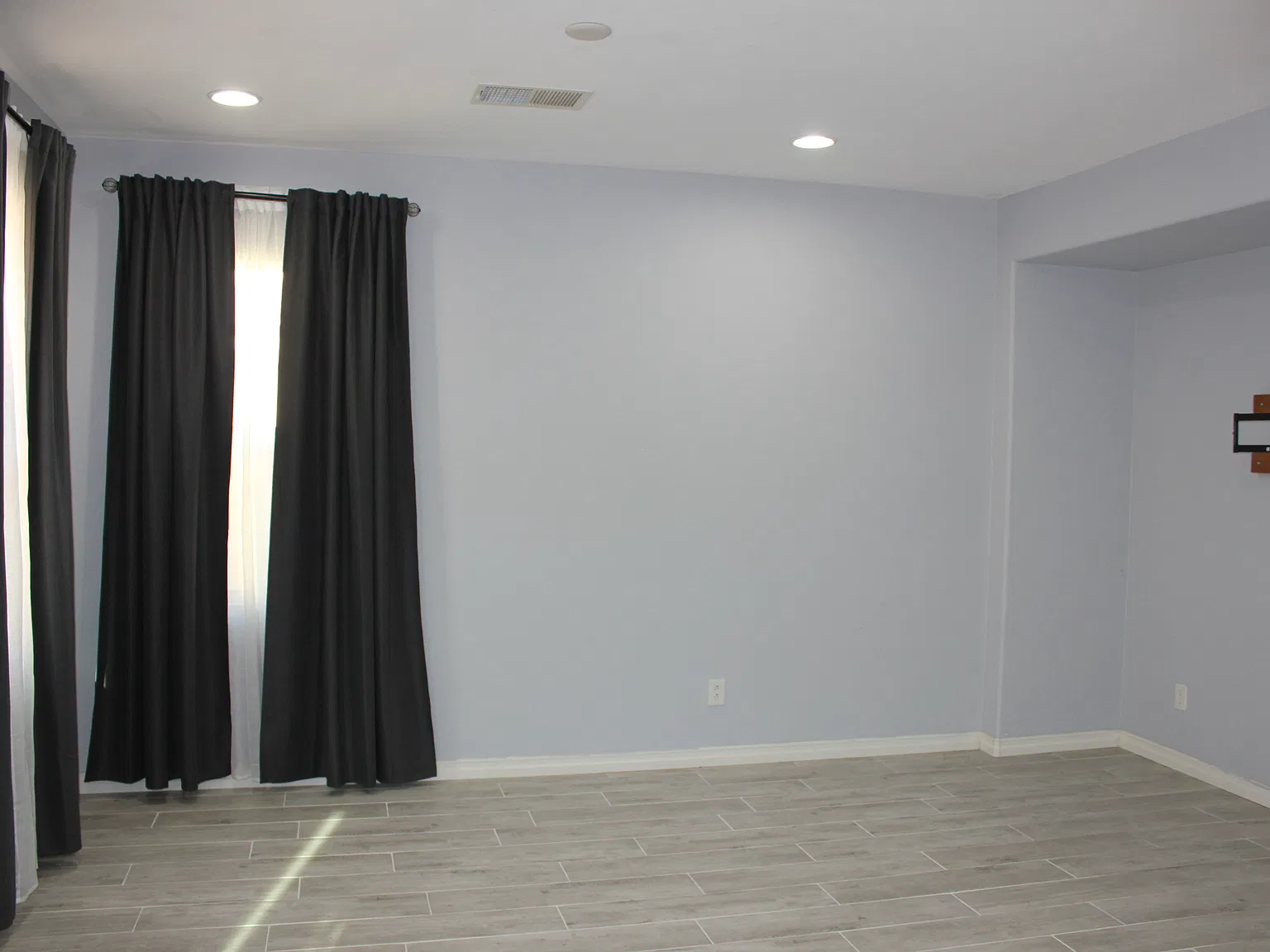 4 bed, 2.5 bath, 2155 sqft, $5,000 — Photo 3