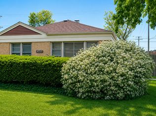 4253 Prescott Ave, Lyons, IL 60534