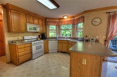 4th image of 1193 Farmcote Cir