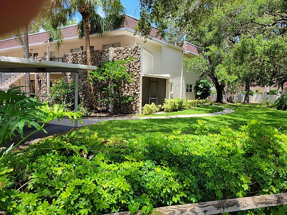 Ground Floor end unit