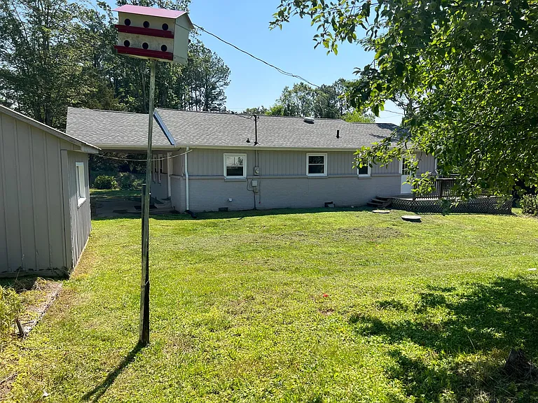 2144 River Rd — Photo 4