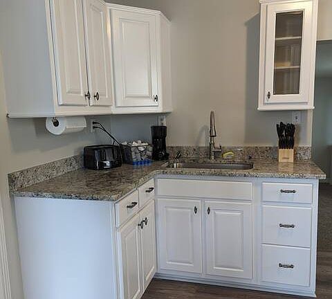 3rd image of 110 S Vine St #A
