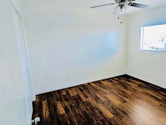 3rd image of 2018 Arlington Ave