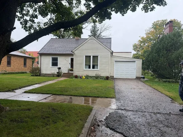 813 Brown St, Jackson, MN 56143