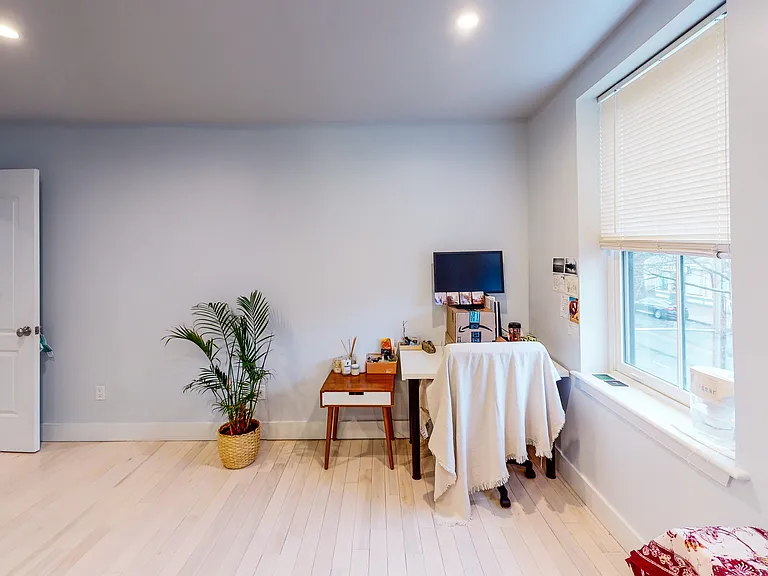 855 State St #TOWNHOUSE — Photo 51
