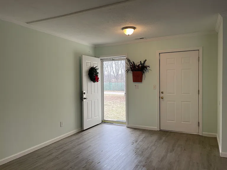 605 New Jersey Ave — Photo 3