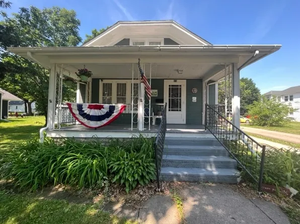 916 Lincoln Hwy, Rochelle, IL 61068