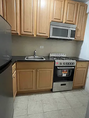 Rented by Cayenne Realty Group | media 14