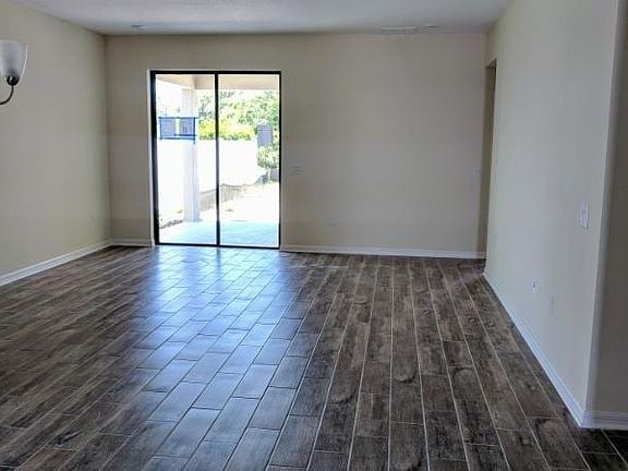 4th image of 14311 Italia Dr