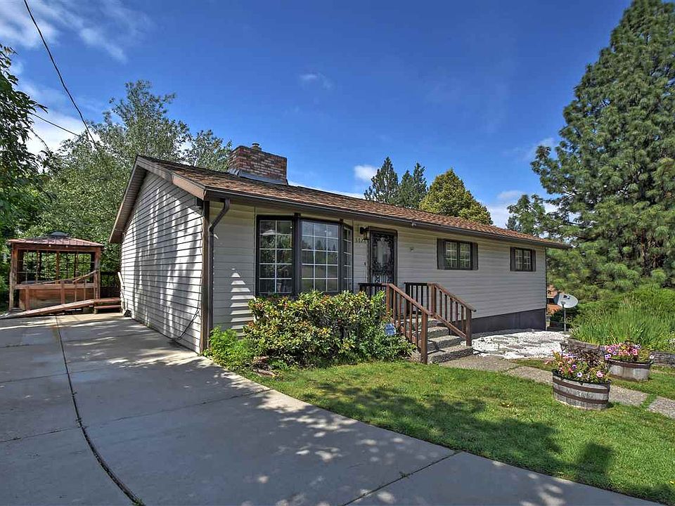 1st image of 3728 E 15th Ave