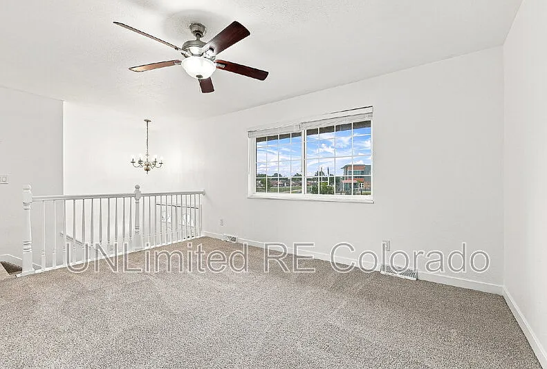 4 bed, 2.0 bath, 1728 sqft, $2,799 — Photo 4