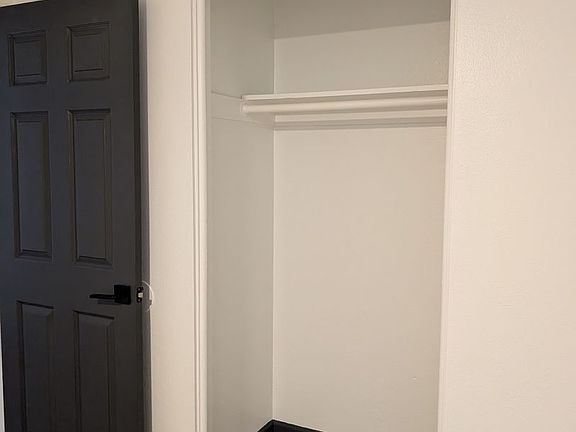 4th image of 1215 W Roger Rd #1201-03