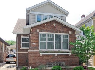 4932 N Central Park Ave, Chicago, IL 60625