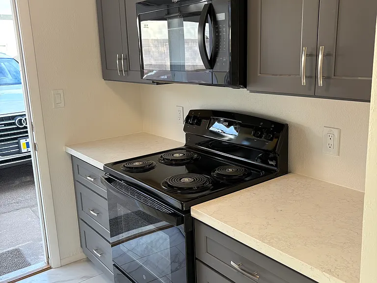 1051 E McLellan Blvd — Photo 6