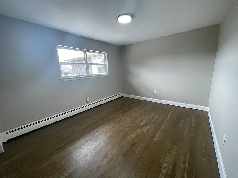 17 Walnut St — Photo 8