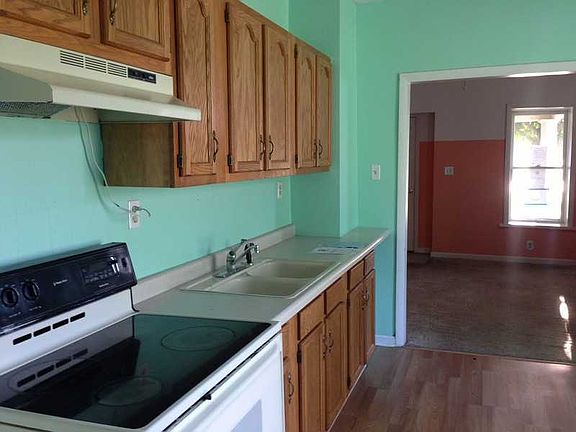 5th image of 2200 S Mock Ave