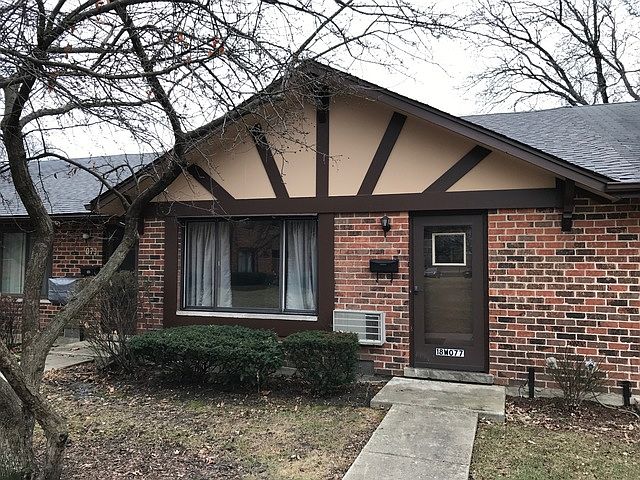 1st image of 18W077 Kirkland Ln