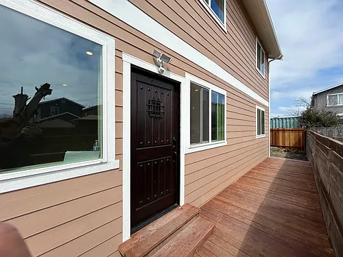 236 Vernon Ave Photo 1