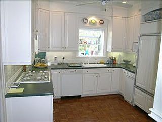 3rd image of 1353 Cooper Dr