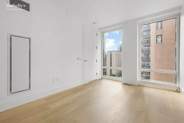 Rented by Sotheby's International Realty | media 35