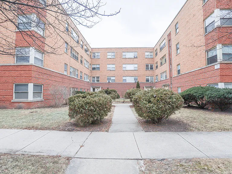 5653 N Christiana Ave #3W — Photo 11
