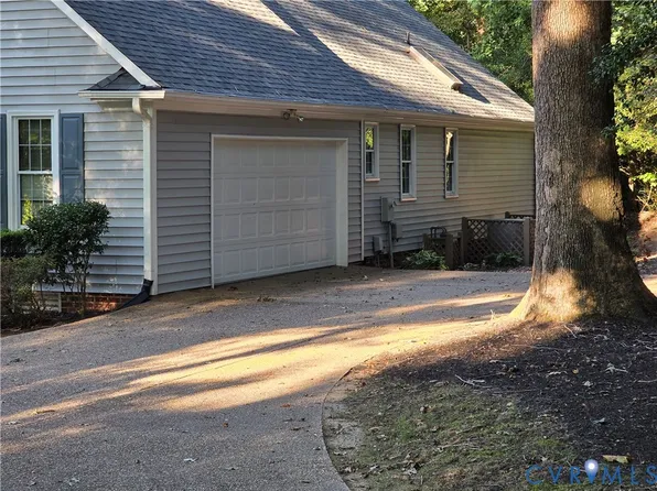 5801 Harbour Hill Place, VA 23112
