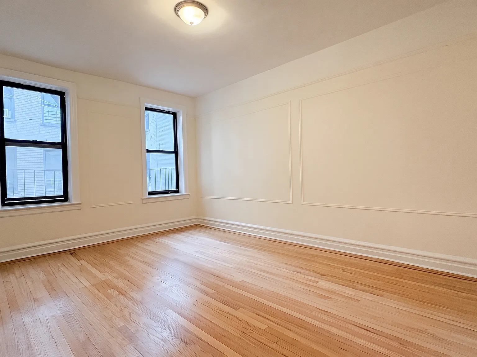2126 Benson Avenue — Photo 4