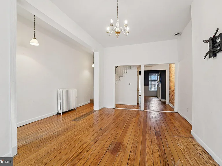 2206 E Baltimore St — Photo 8