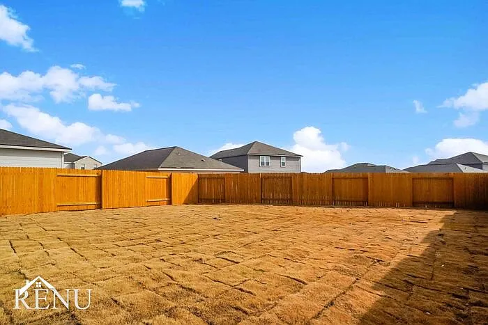 156 Scarborough Bnd — Photo 17