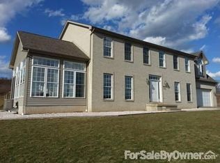 110 Wagner Rd, Evans City, PA 16033