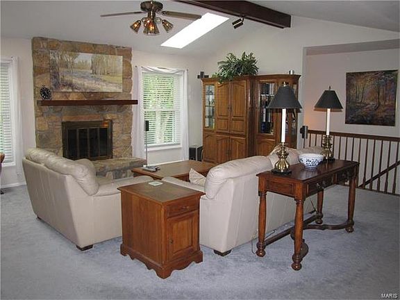 2nd image of 1439 Redwood Forest Dr