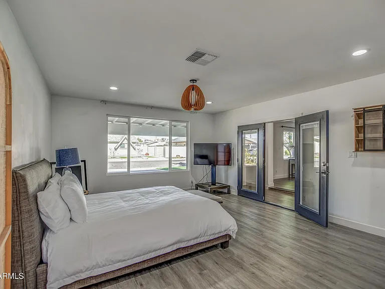 8349 E Columbus Ave — Photo 47