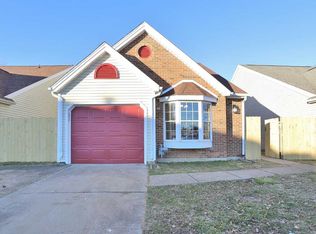 1700 Greencastle Dr, Evansville, IN 47715