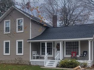 317 N St SE, Lowell, MI 49331