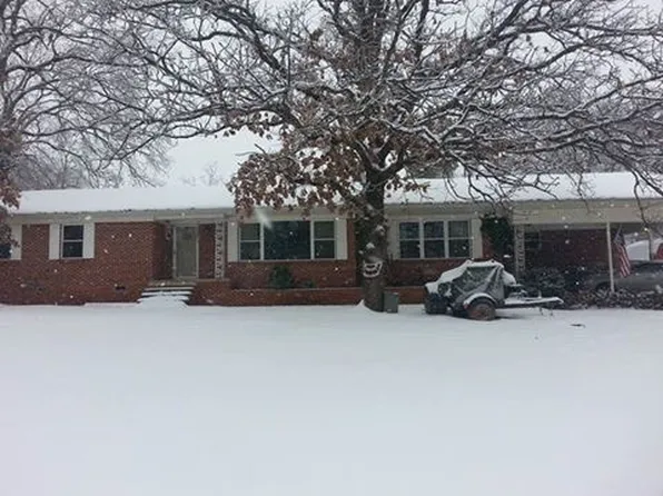 123 Marie Ave, Poteau, OK 74953