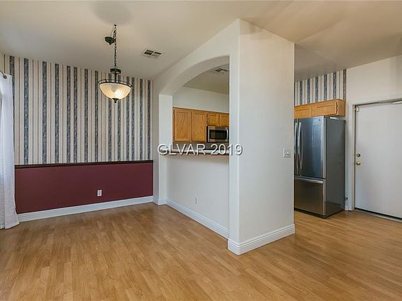 3rd image of 1354 Dusty Creek St