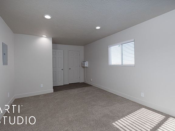 4th image of 1414 E Toni Dr #102