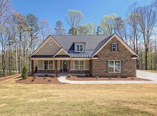 358 Orchard Creek Dr, Clarkesville, GA 30523