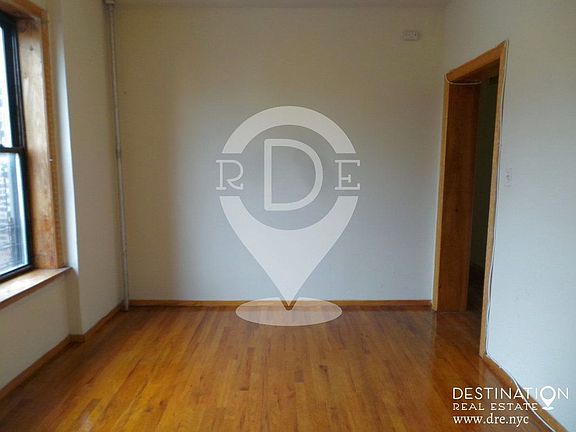 3rd image of 239 14th St Ste A