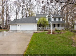 W5940 Moonflower Dr, Appleton, WI 54915
