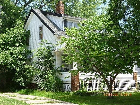 2nd image of 19201 Monterey Ave