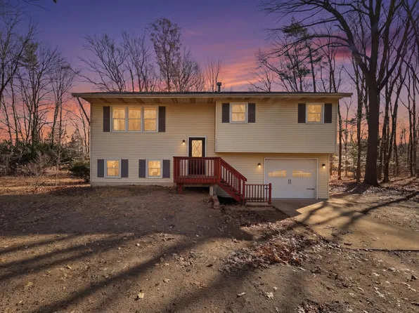 14180 168th Ave, Grand Haven, MI 49417