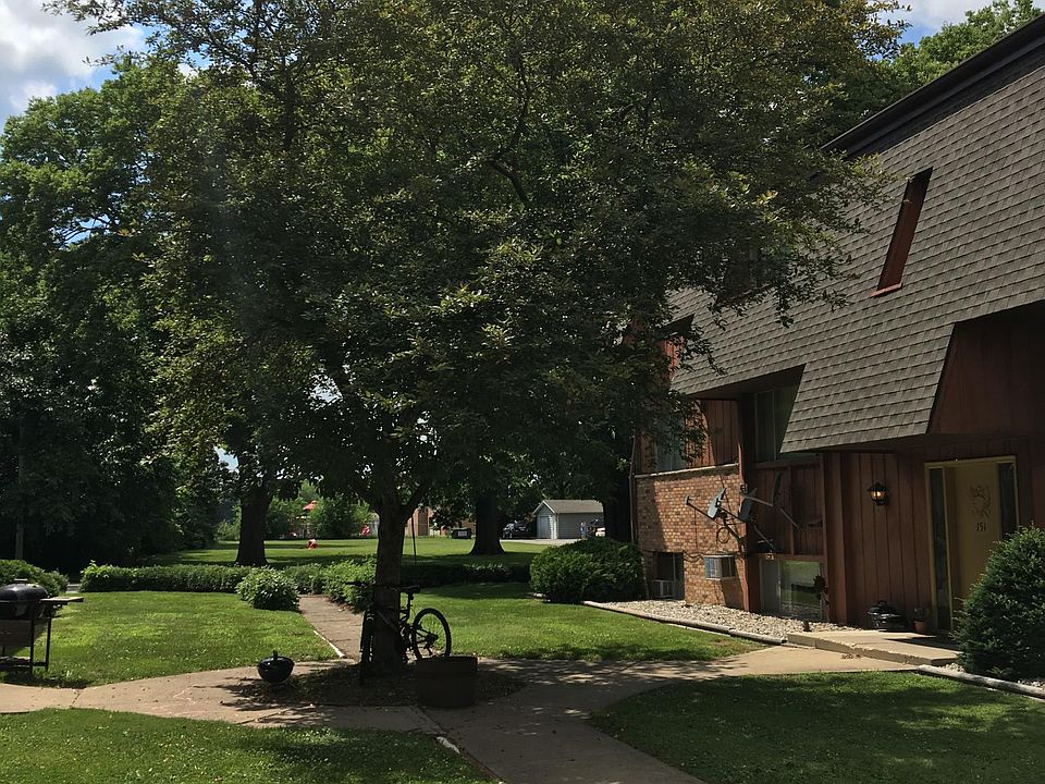 1st image of 161 S Croswell Ave #7