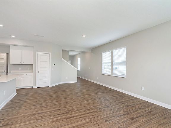 5th image of 1249 Langham St