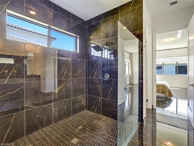 5126 Penella Ave — Photo 26