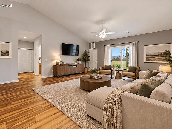 4th image of 496 River ROAD #1