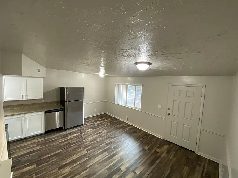 8833 S 360 E — Photo 3