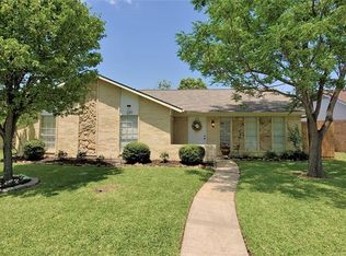 2211 Stonebrook Dr, Carrollton, TX 75007