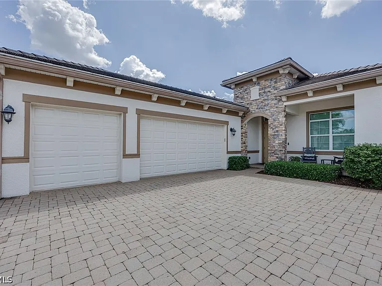 2977 Willow Ridge Ct — Photo 4
